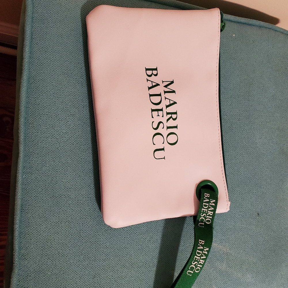 NWOT Mario Badescu makeup bag